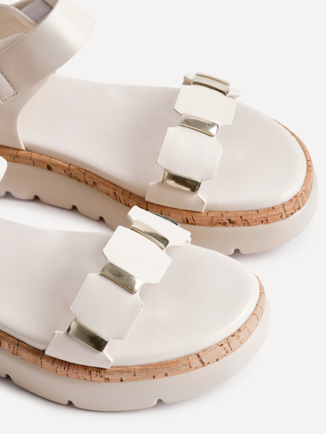 Stride Nude Flatform Sandals