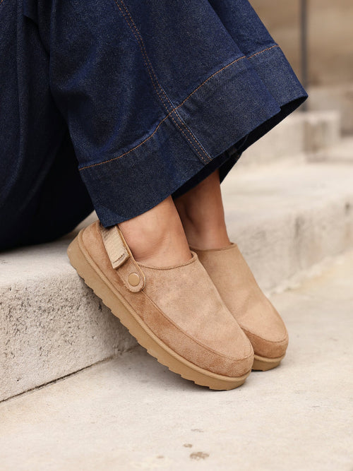 Teddy Chestnut Faux Fur Clogs
