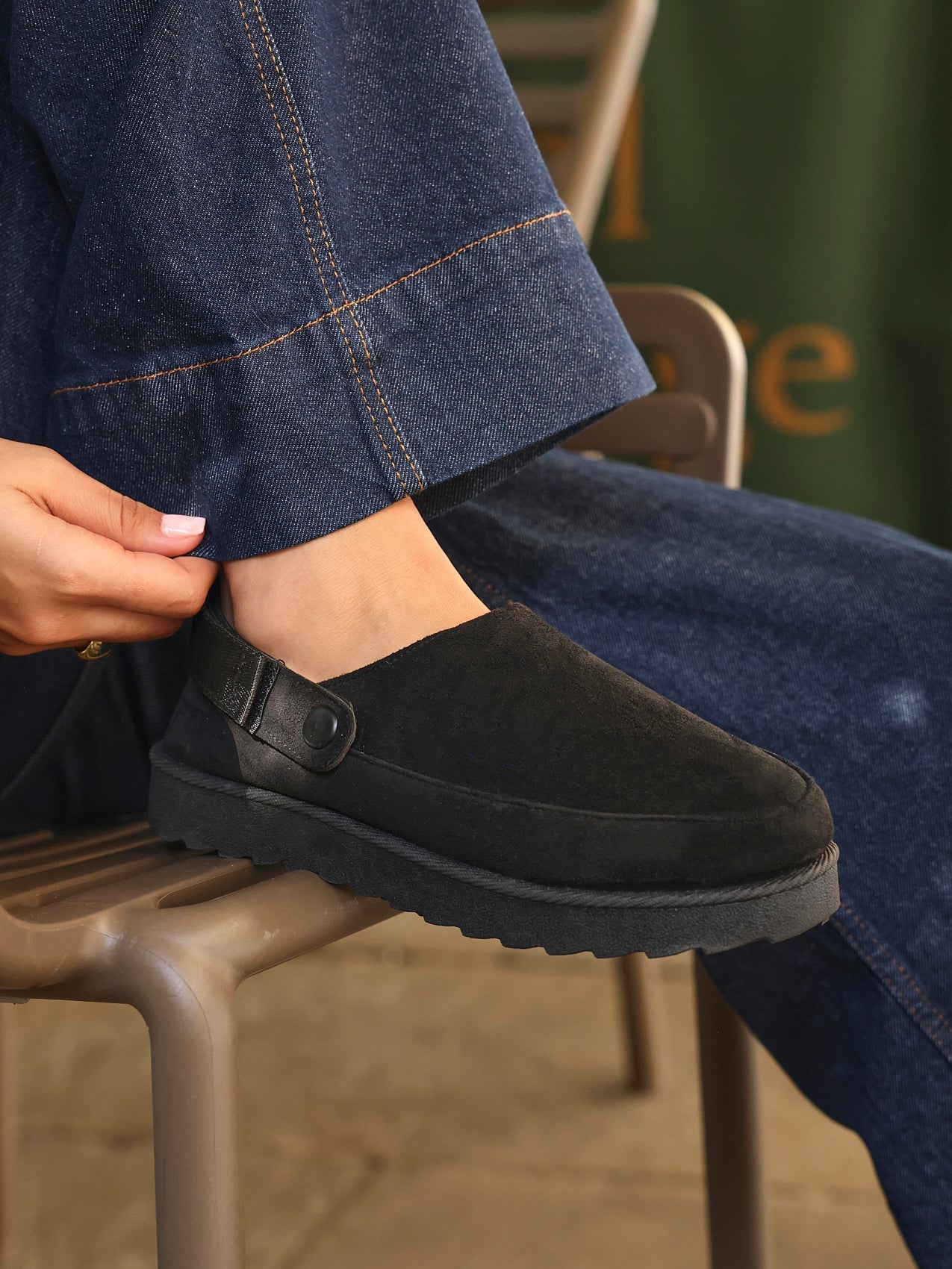 Teddy Black Faux Fur Clogs
