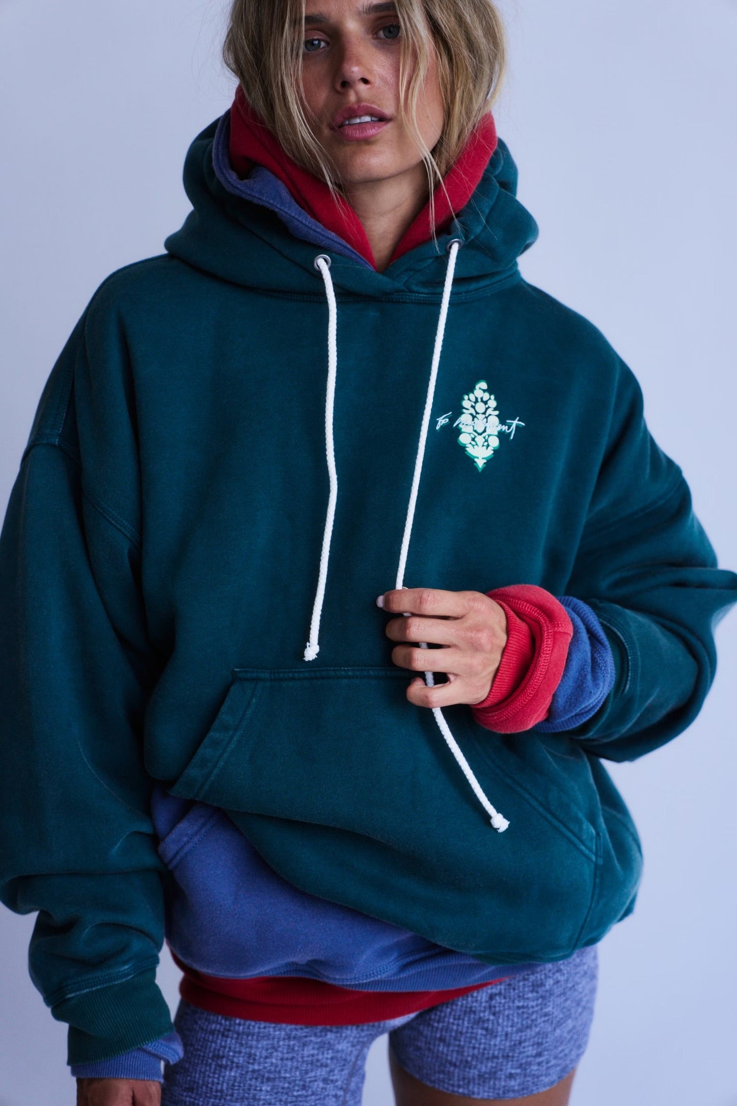 final call front logo hoodie