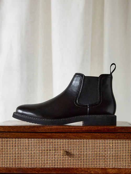 Alessandro Mens Black Faux Leather Chelsea Boots