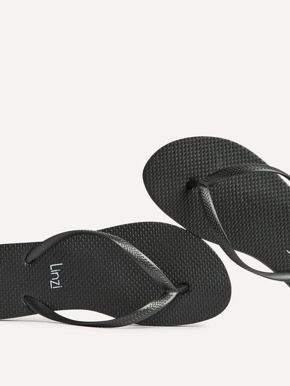 Aluna Black Flip Flops