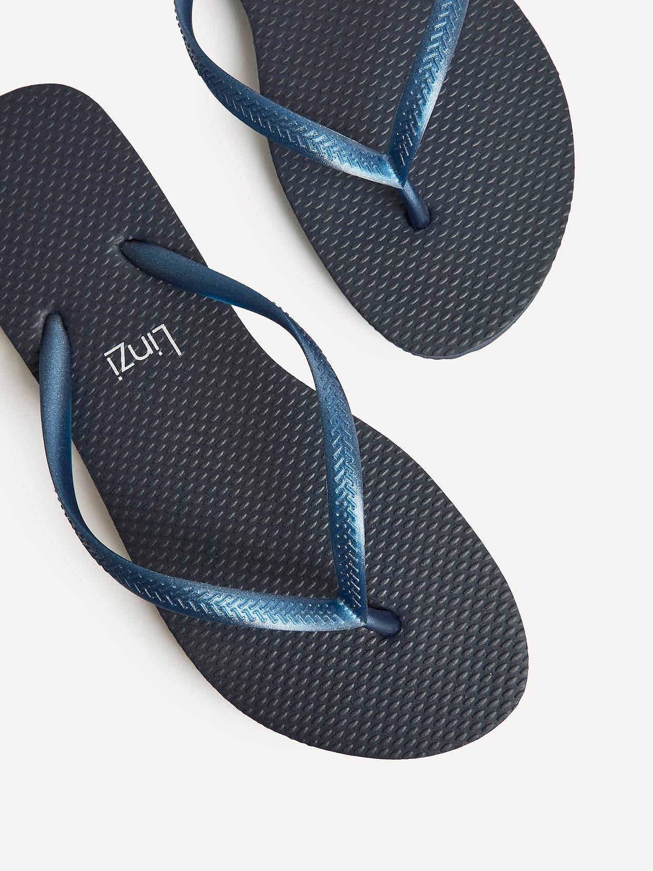 Aluna Navy Flip Flops