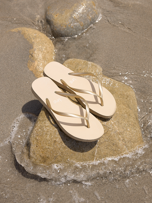 Aluna Gold Flip Flops