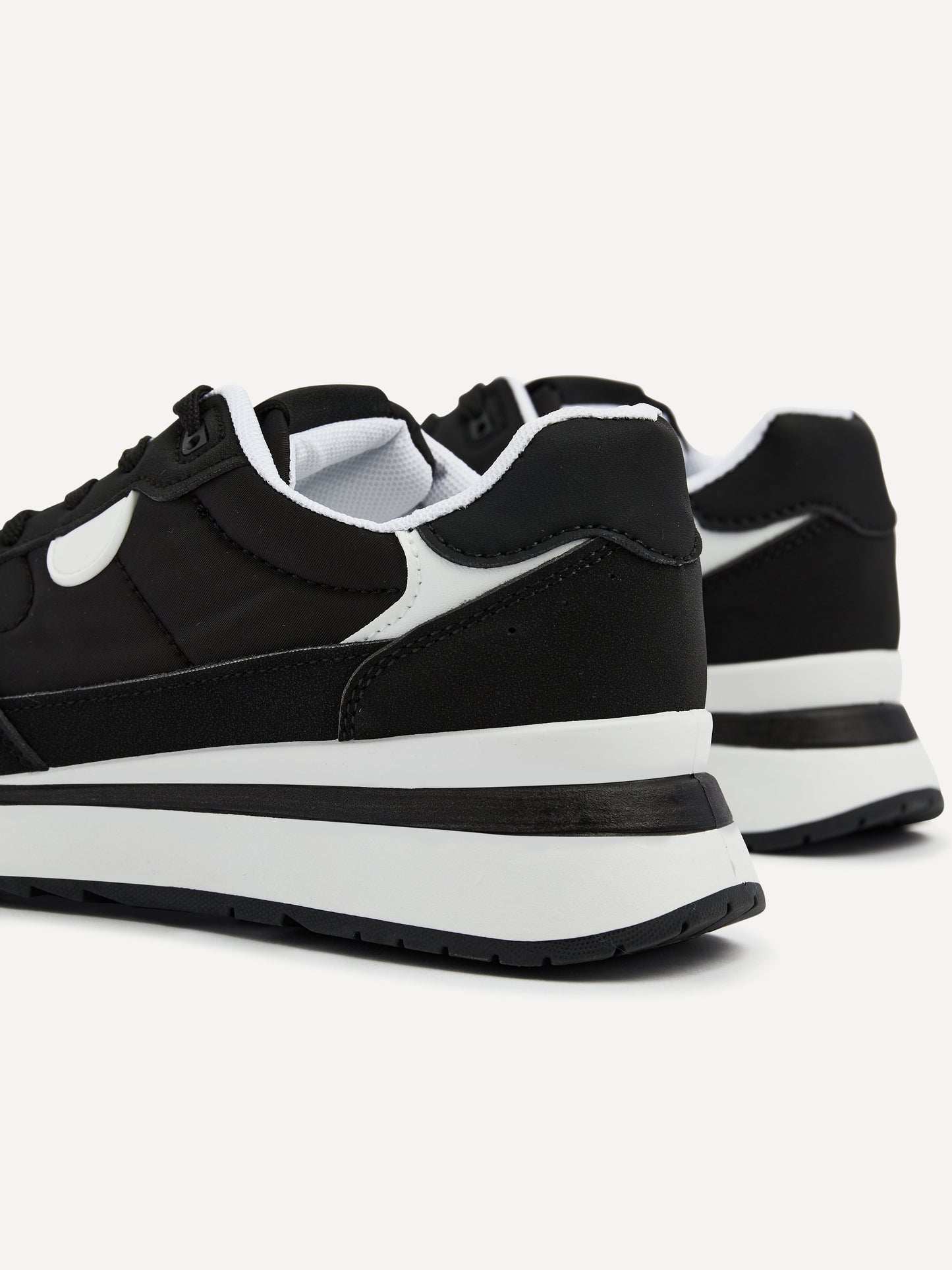 Clapham Black Wedged Trainers