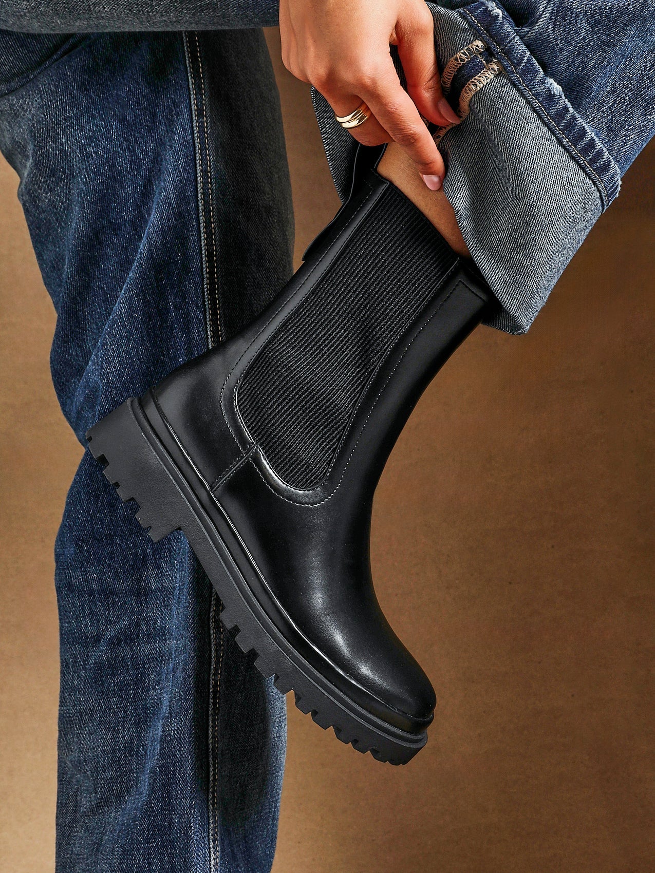 Command Black Chunky Chelsea Boots