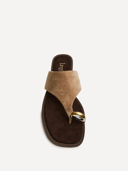 Contain Beige Toe Ring Flat Sandals