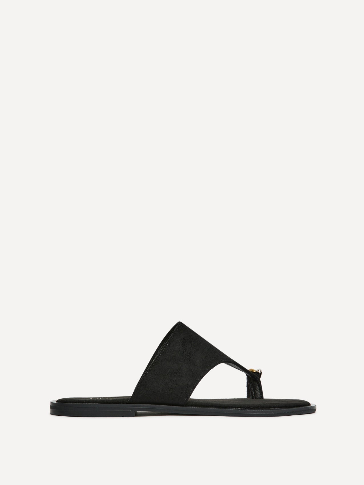 Contain Black Toe Ring Flat Sandals
