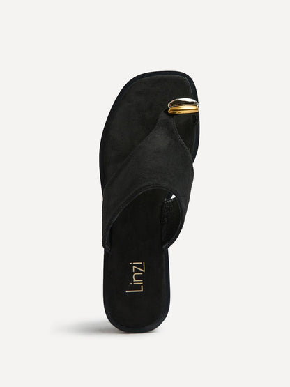 Contain Black Toe Ring Flat Sandals