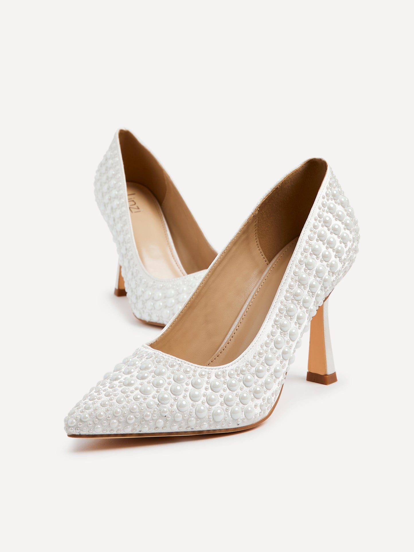 Dreaming Bridal Ivory Hot Fix Pearl Court Heels