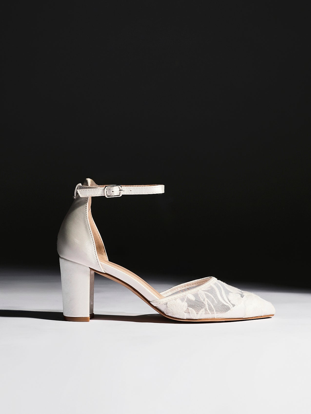 Essence Bridal Lace Court Heels
