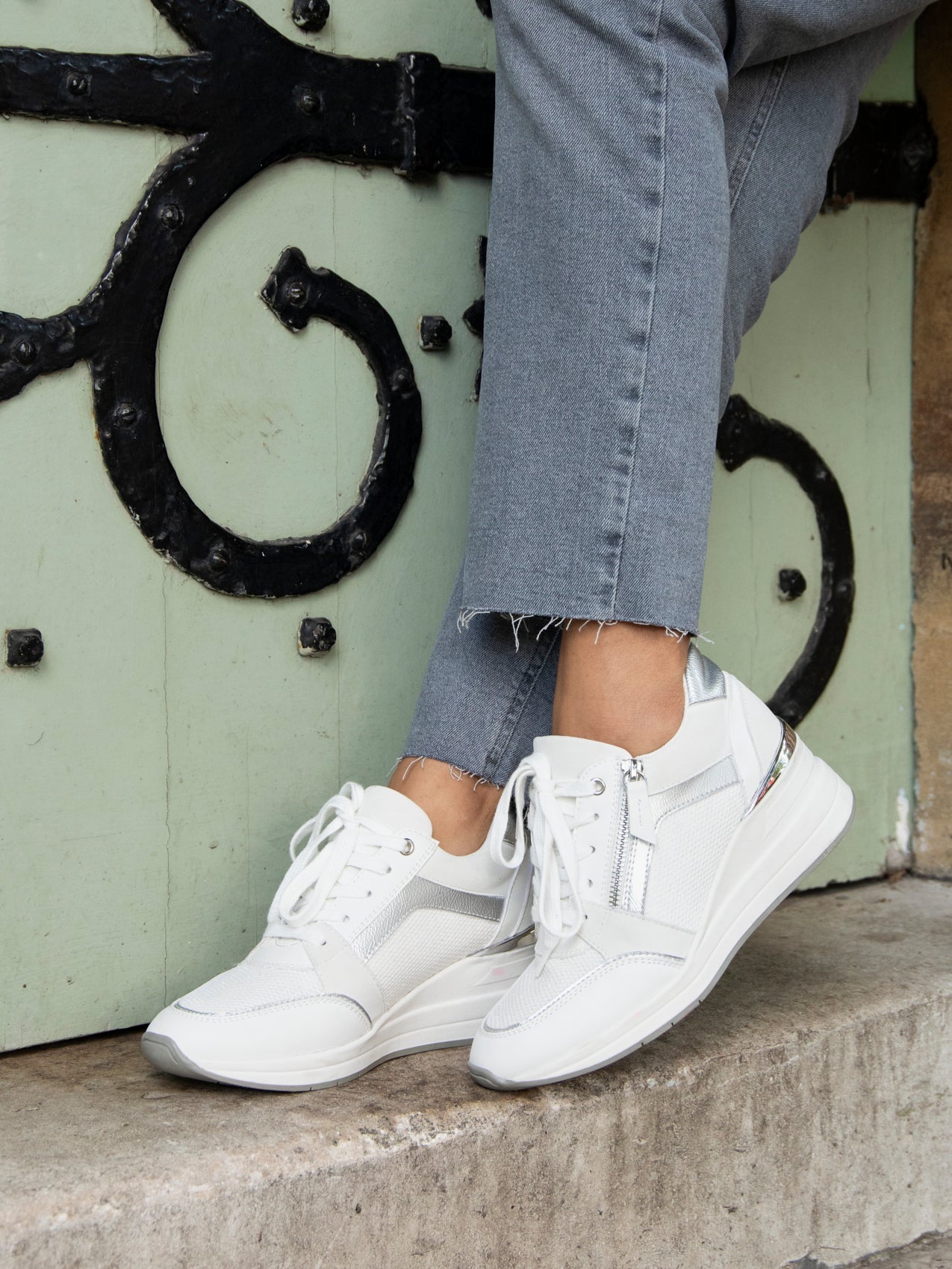 Everett White & Silver Wedged Trainers