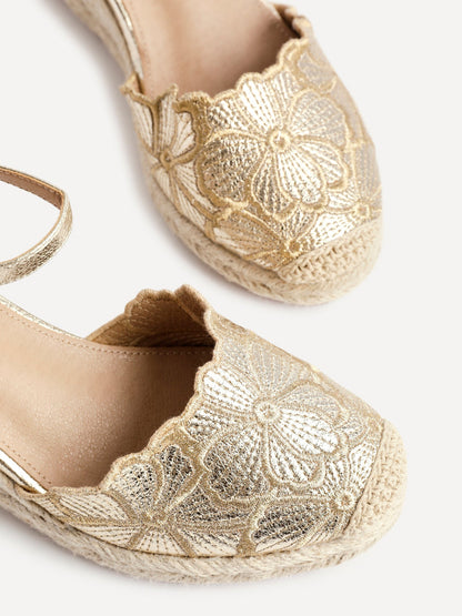 Florentina Gold Floral Embroidered Wedges