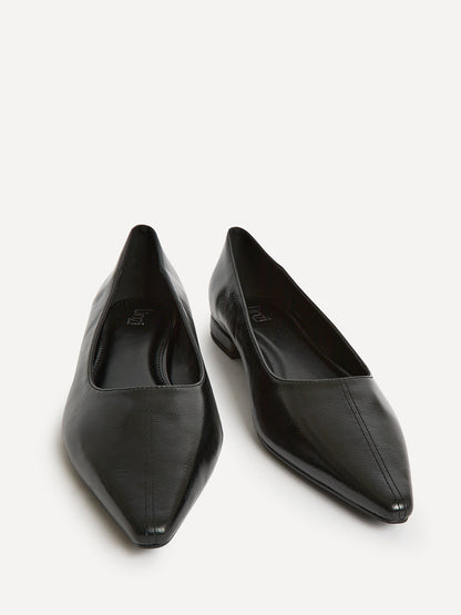 Focus Black Faux Leather Pointed Toe Ballet Flats