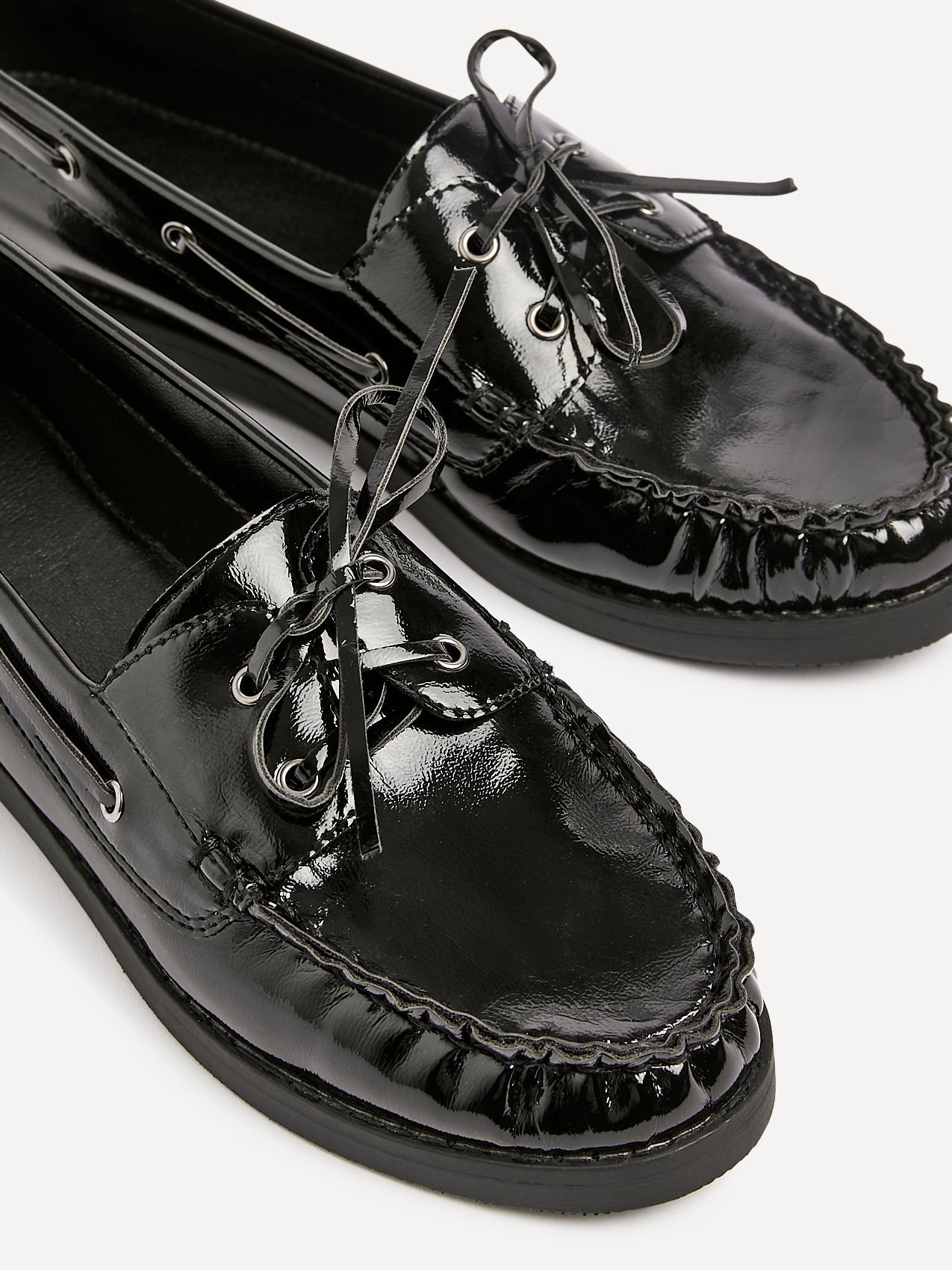 Frame Black High Shine Boat Shoes