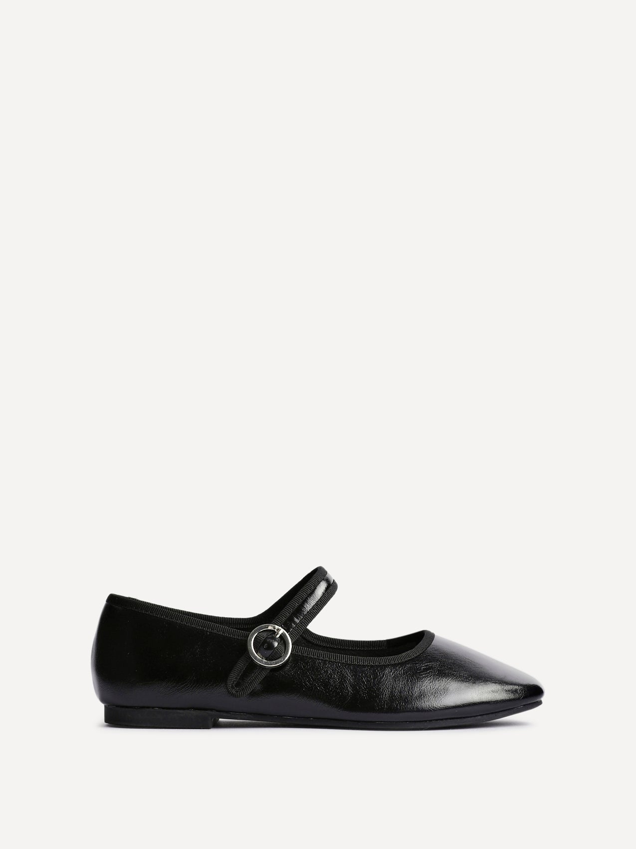 Graceful Black Faux Leather Ballet Pumps