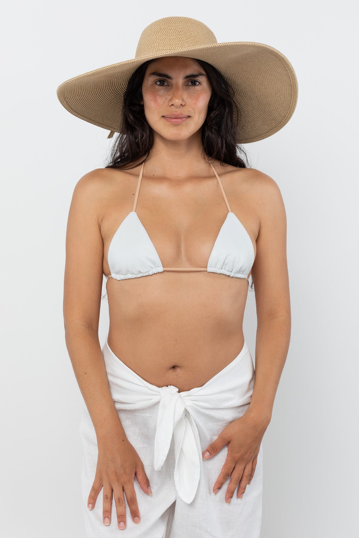 HAT09 - Large Straw Hat
