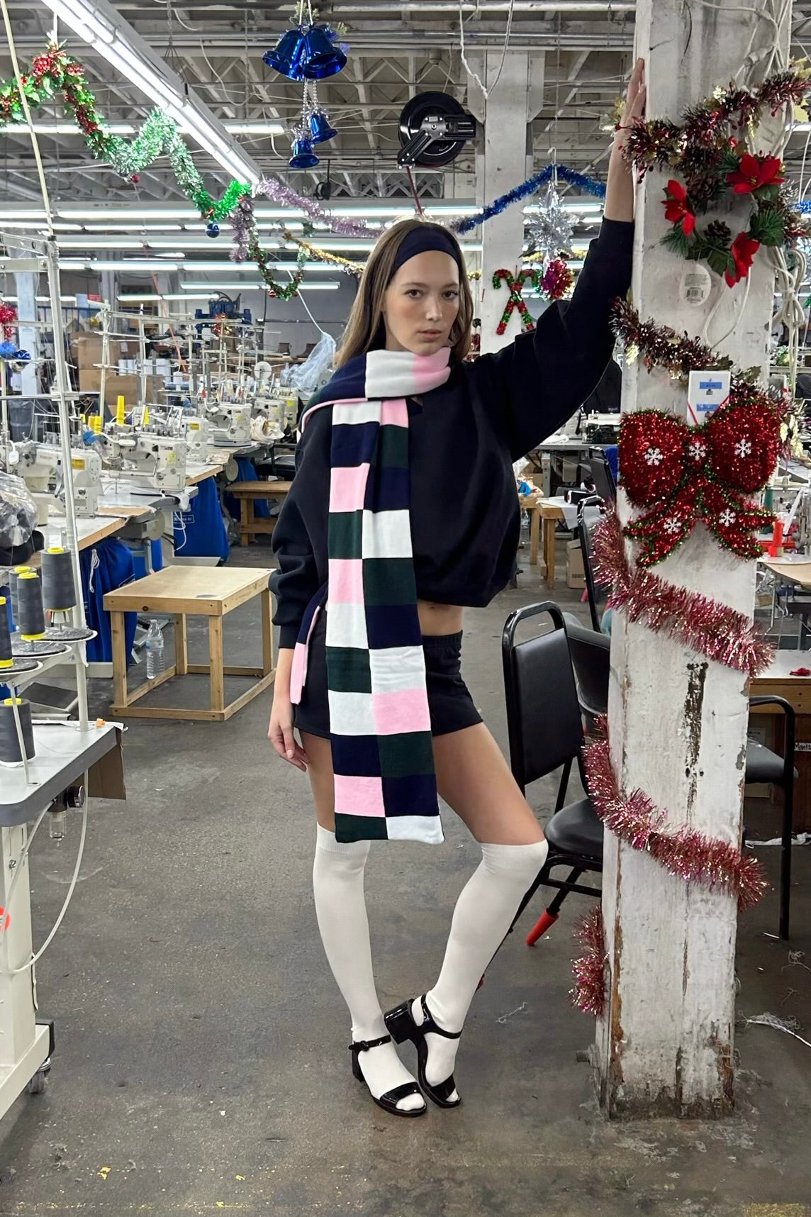 JQSCARF09 - Bauhaus Grid Scarf