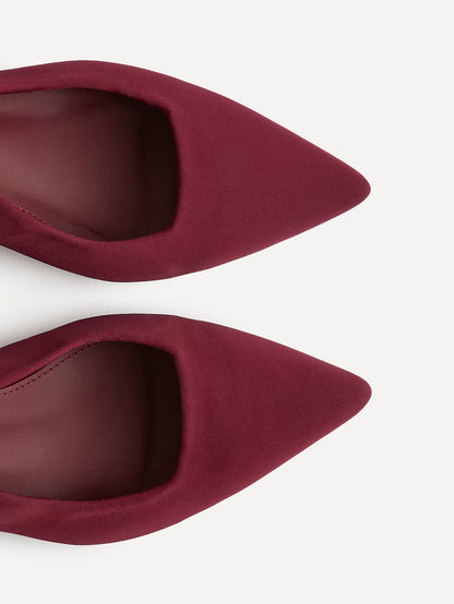 Izzie Wide Fit Burgundy Lycra Court Heels