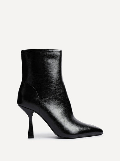 Jetta Black Heeled Pointed Boots