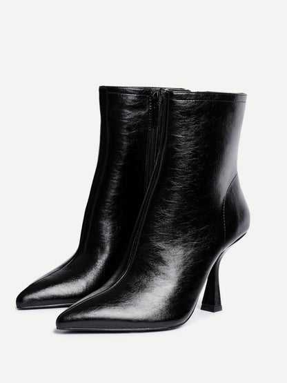 Jetta Black Heeled Pointed Boots
