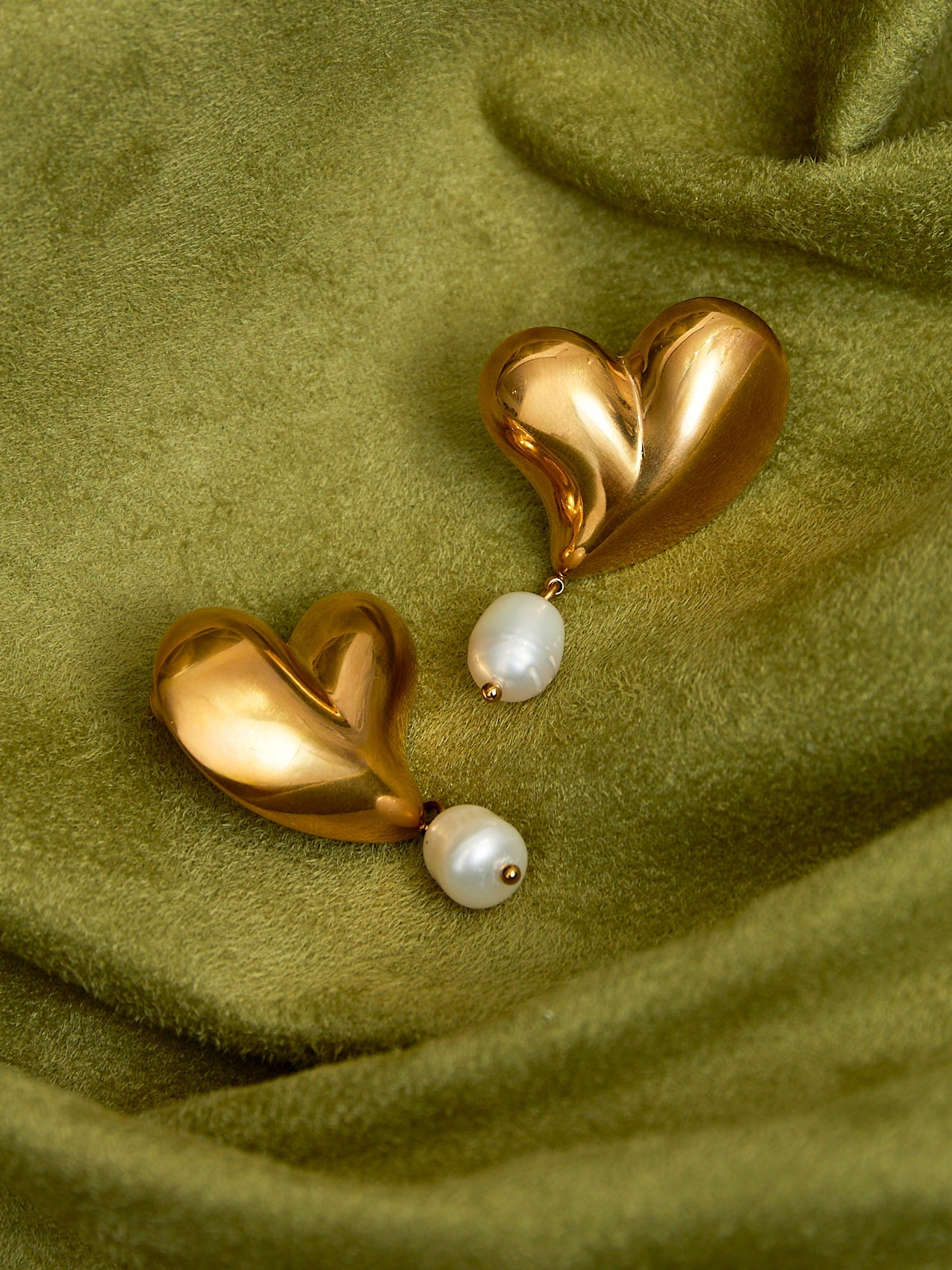Heartfelt Gold Heart Stud Pearl Earrings