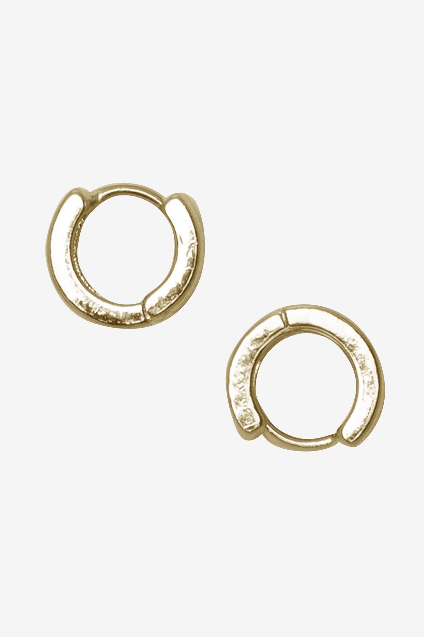 JWL100 - Huggie Earrings