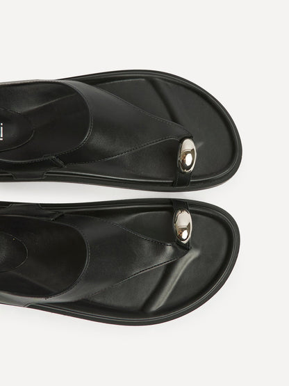 Latch Black Toe Ring Flat Sandals