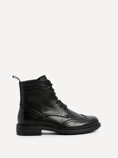 Leonardo Mens Black Faux Leather Brogue Boots