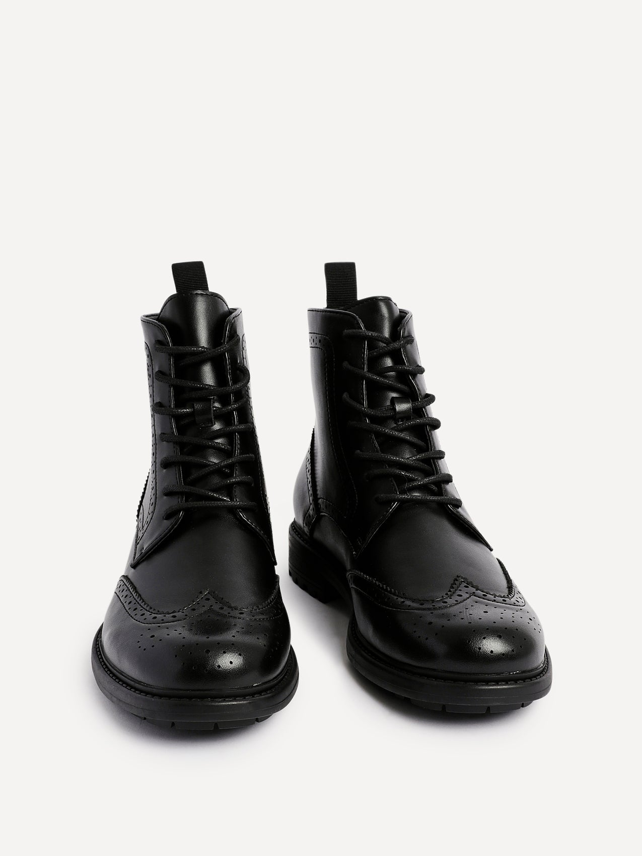 Leonardo Mens Black Faux Leather Brogue Boots