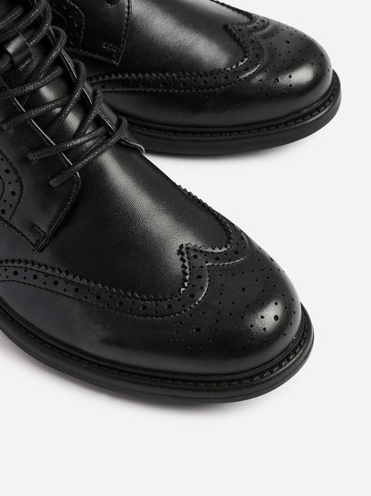 Leonardo Mens Black Faux Leather Brogue Boots