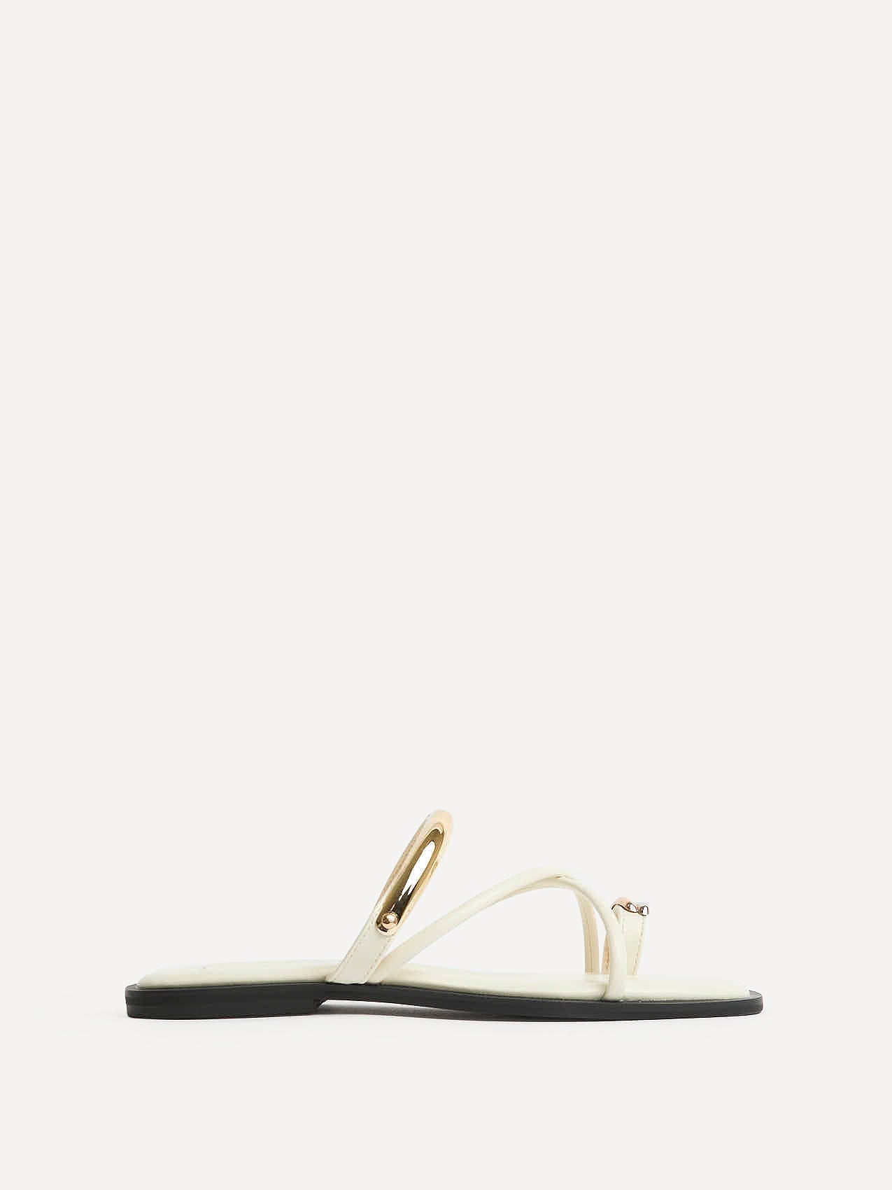 Lillie Ivory Toe Ring Flat Sandals