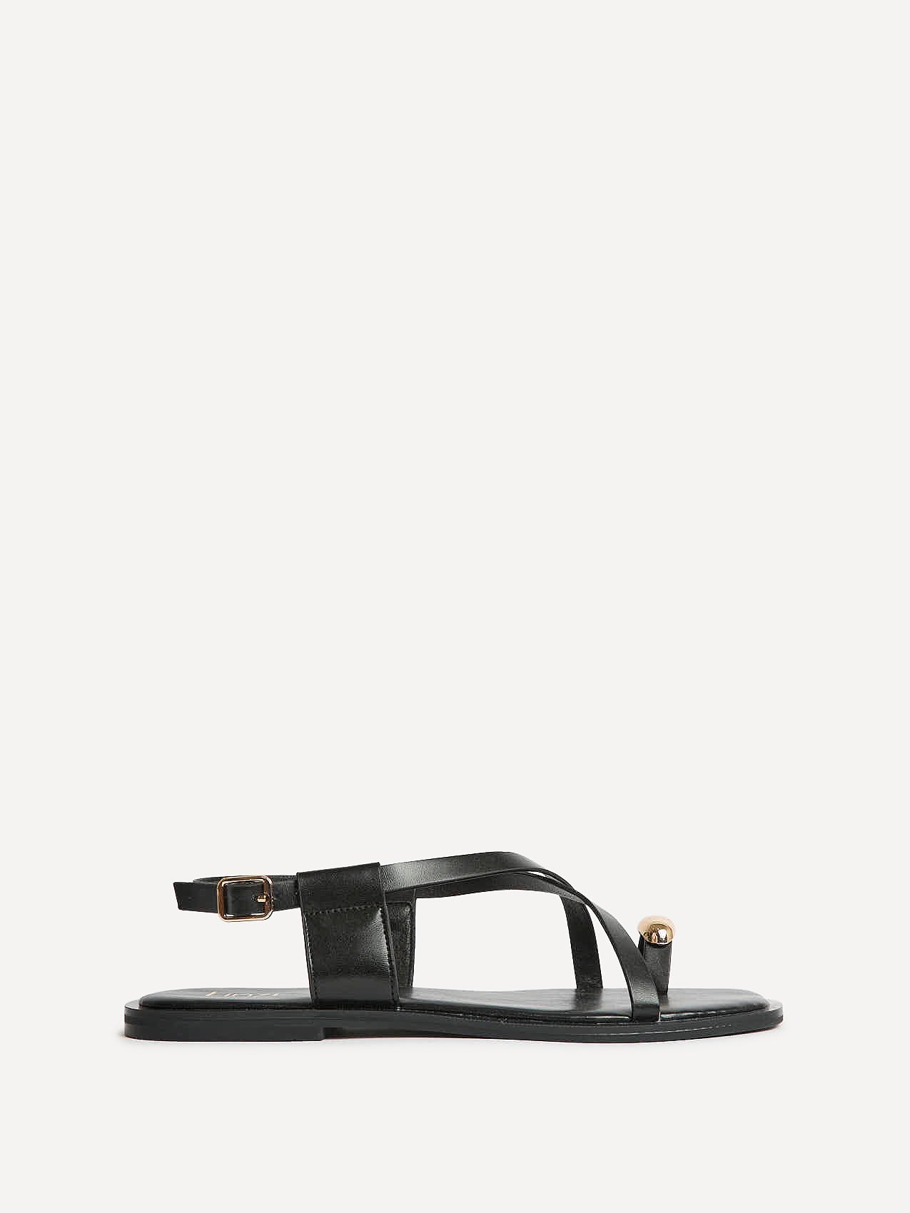 Mist Black Toe Ring Flat Sandals