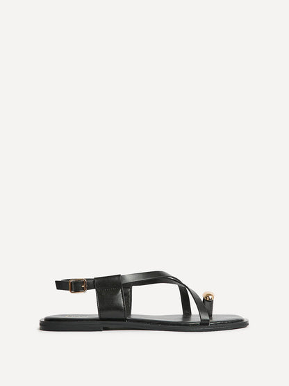 Mist Black Toe Ring Flat Sandals