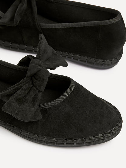 Pout Black Faux Suede Pumps