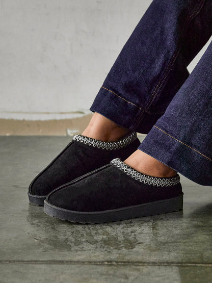 Tammy Black Faux Suede Slippers