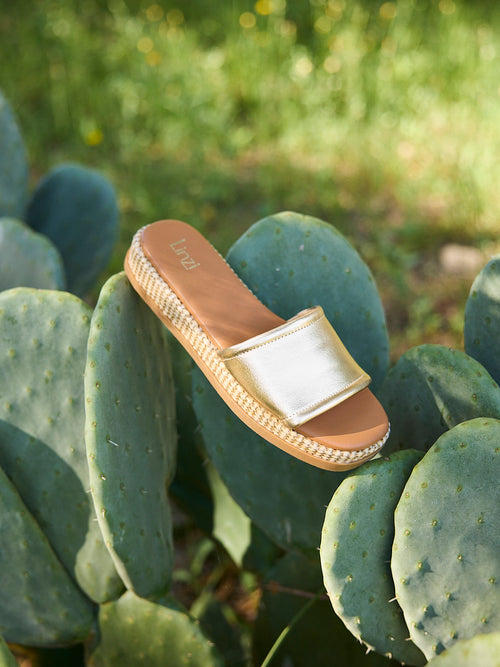 Stay Gold Flatform Mule Sandals