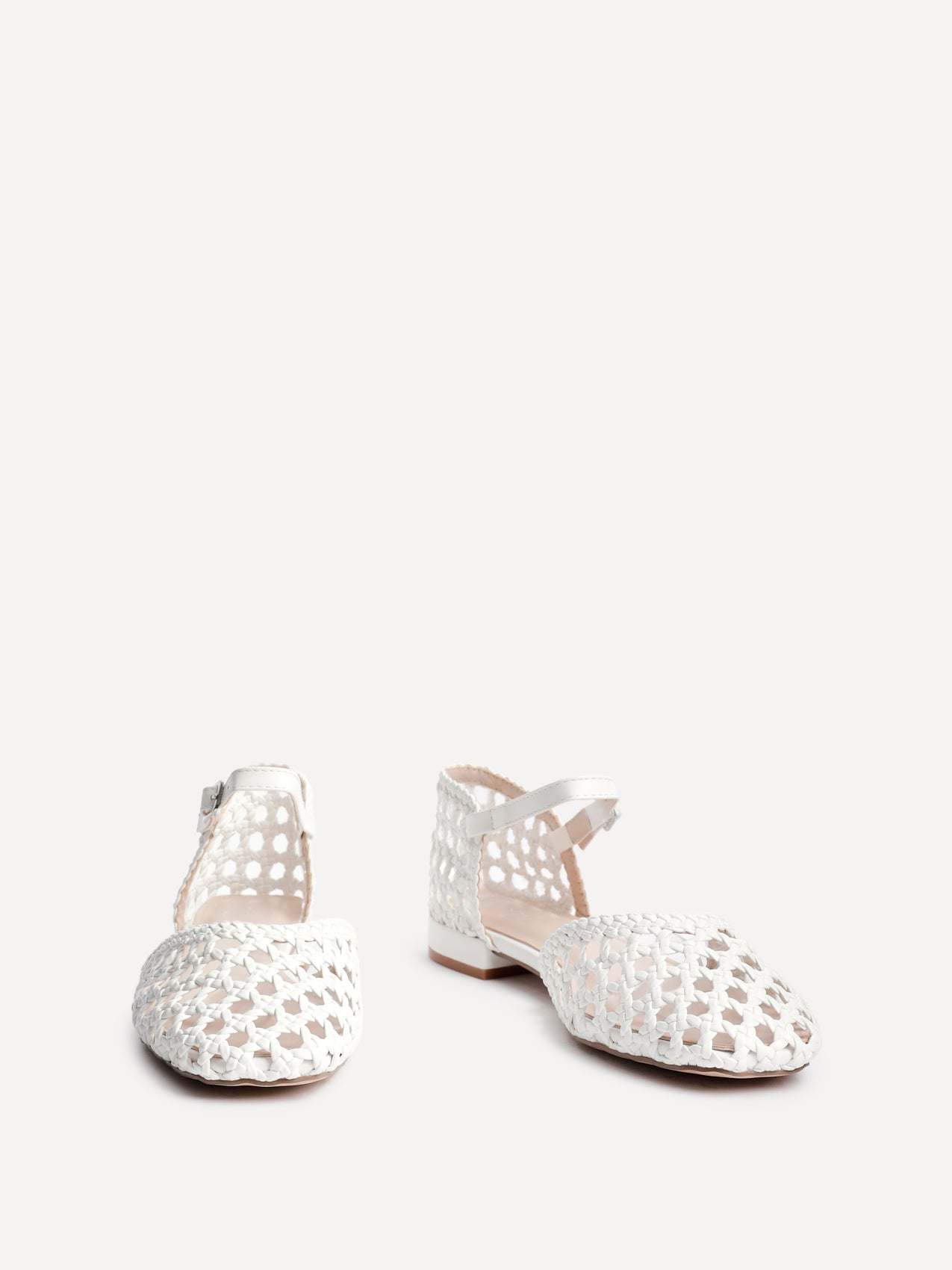 Suki White Handwoven Sandals