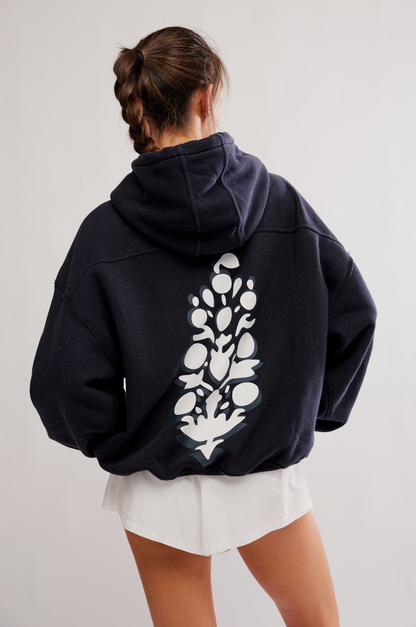final call front logo hoodie
