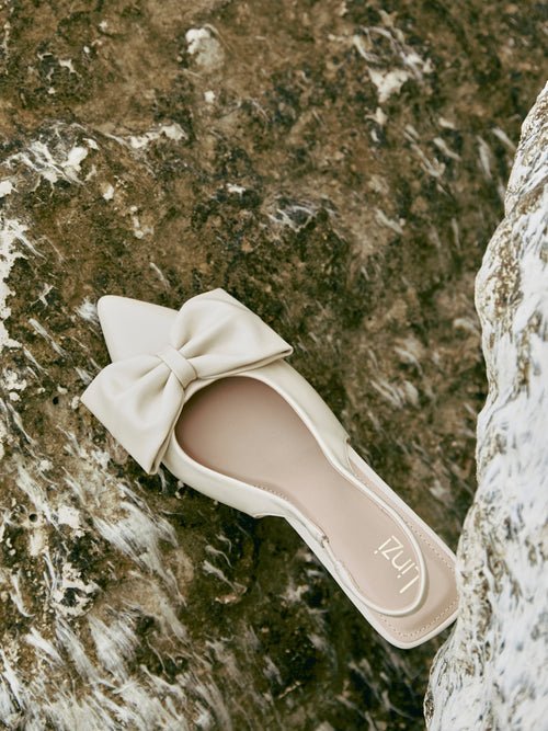 Merlot Nude Bow Court Heels