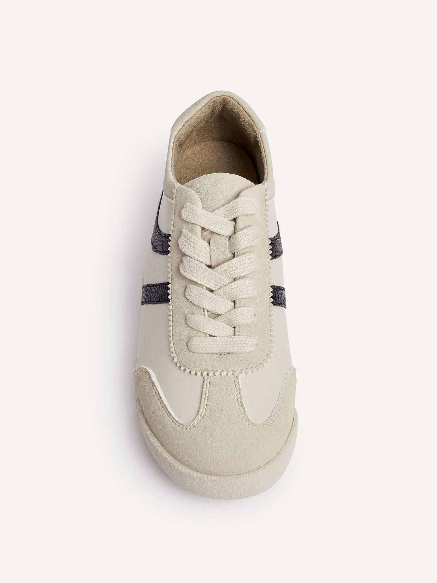 Strike Beige Trainers