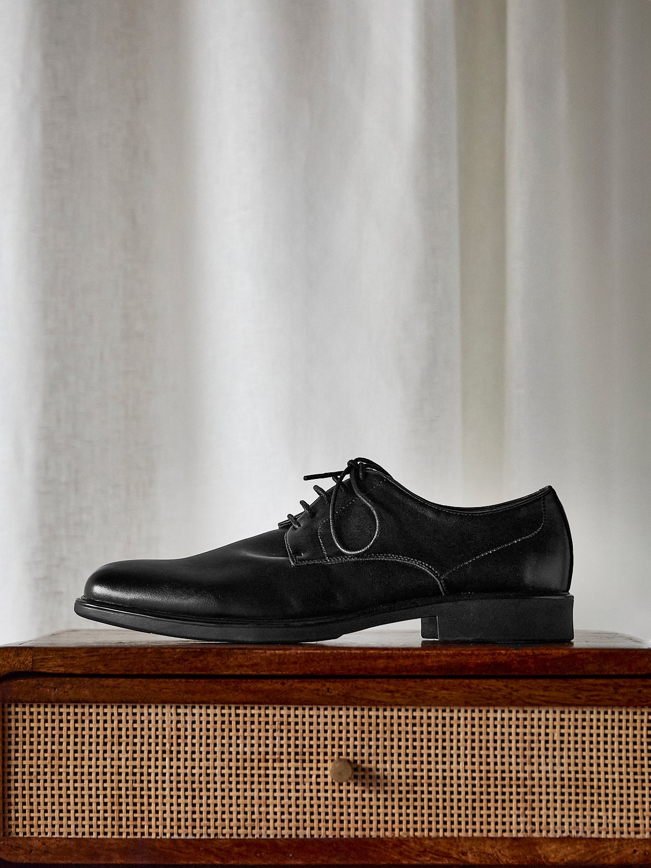 Angelo Mens Black Faux Leather Lace-Up Shoes