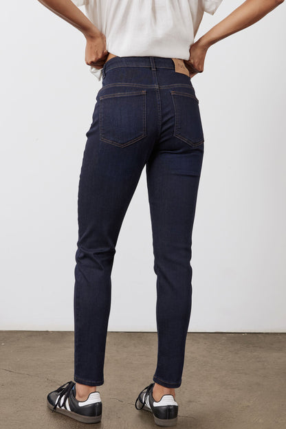 The Iconic Fitted Jeans 2.0