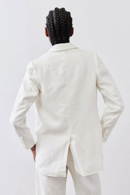 The Linen Classic Blazer That Upgrades You