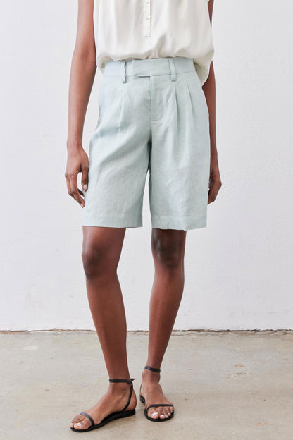 The Pleated Bermuda Shorts