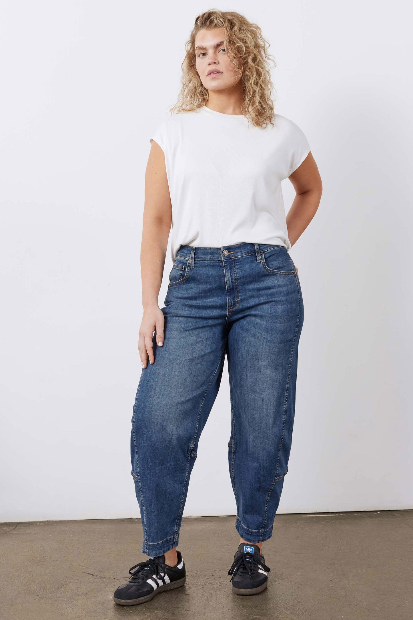 The Petite Ultimate Barrel Leg Jeans 2.0