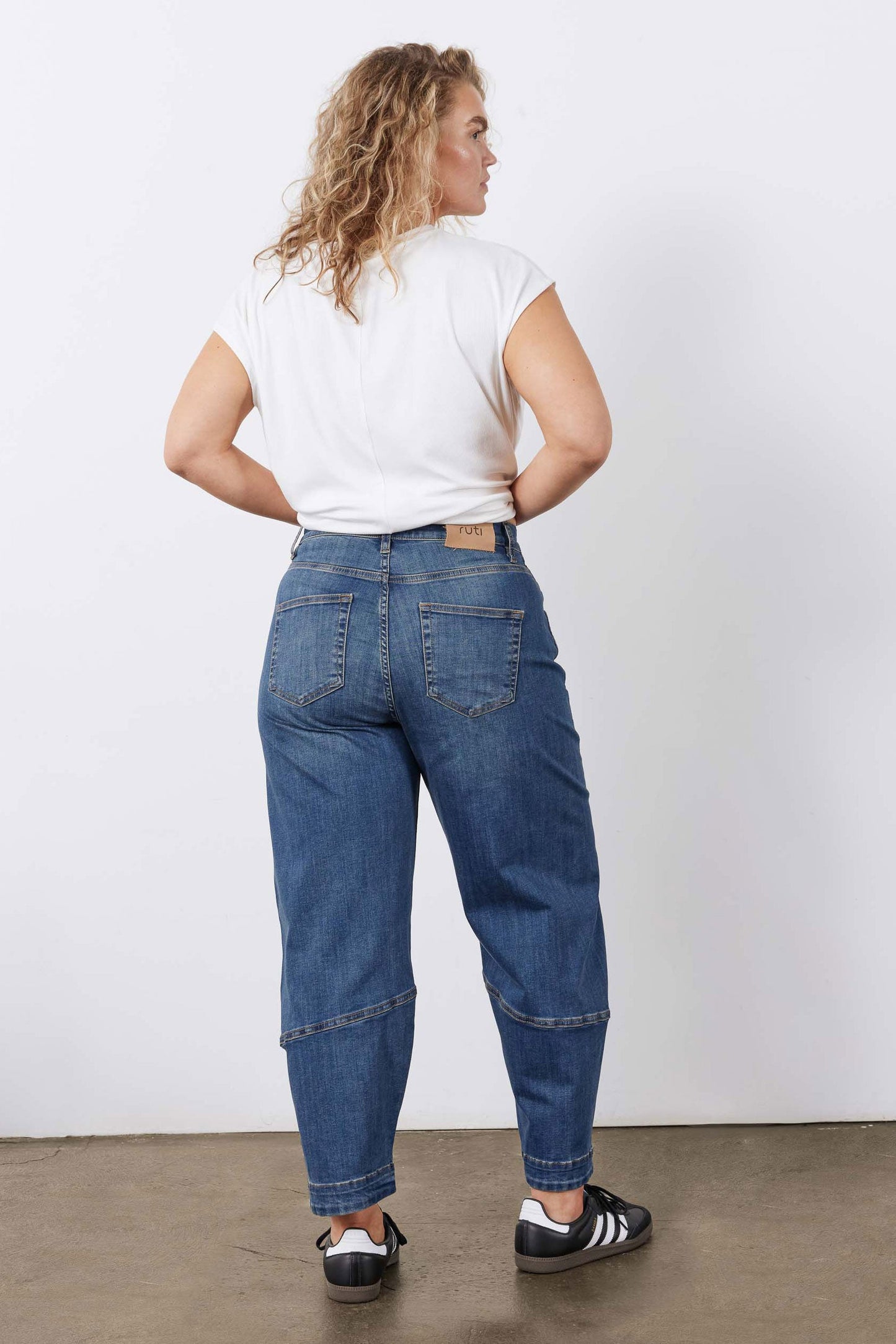The Ultimate Barrel Leg Jeans 2.0