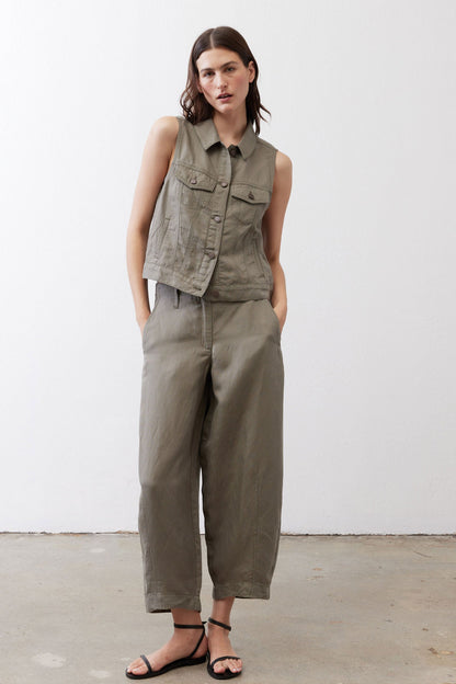 The Petite Wide Leg Ankle Pants