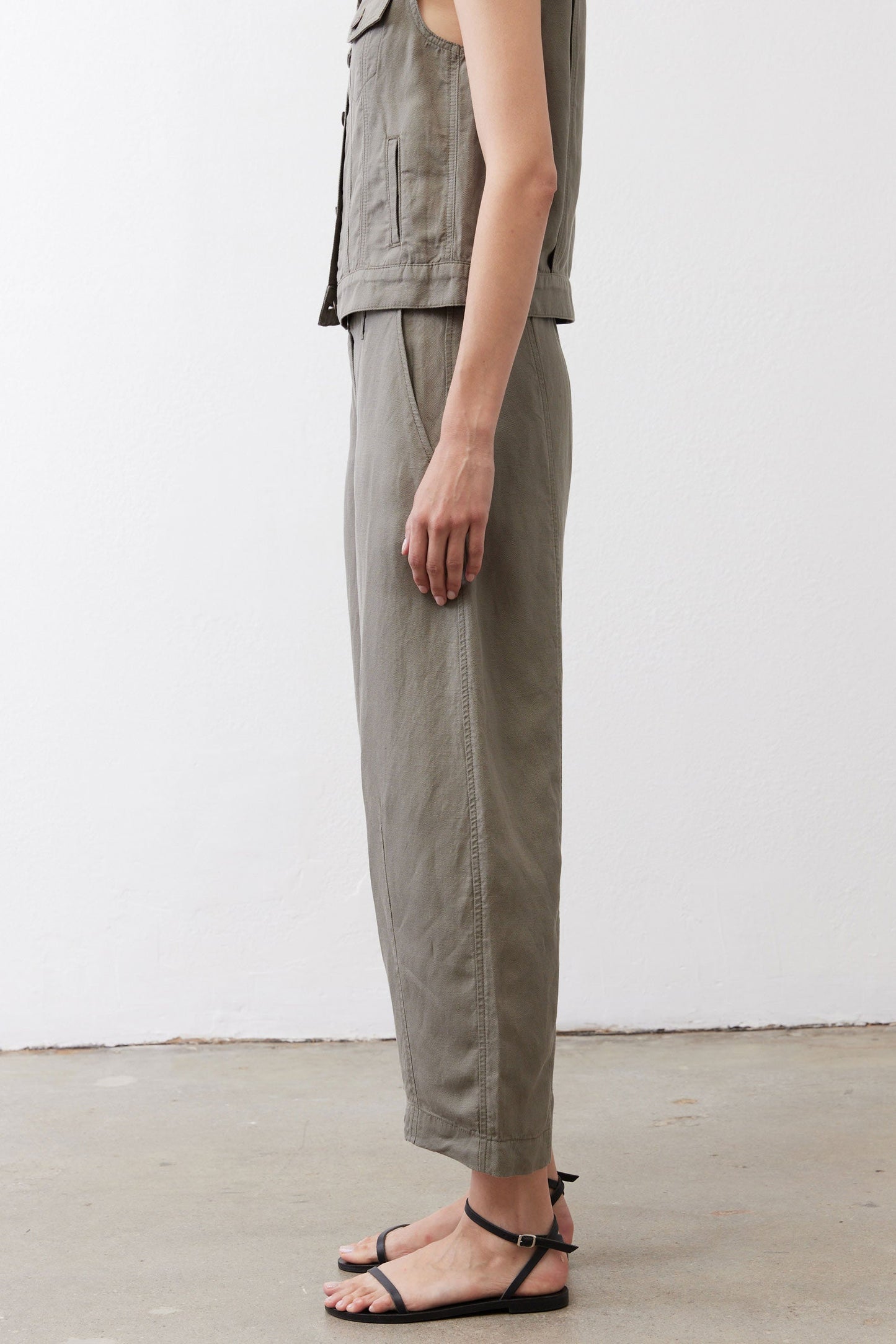 The Wide Leg Ankle Pants